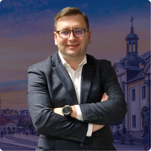 Radca Prawny Wojciech Artemiuk właściciel Kancelarii Prawnej specjalizującej się w odszkodowaniach.